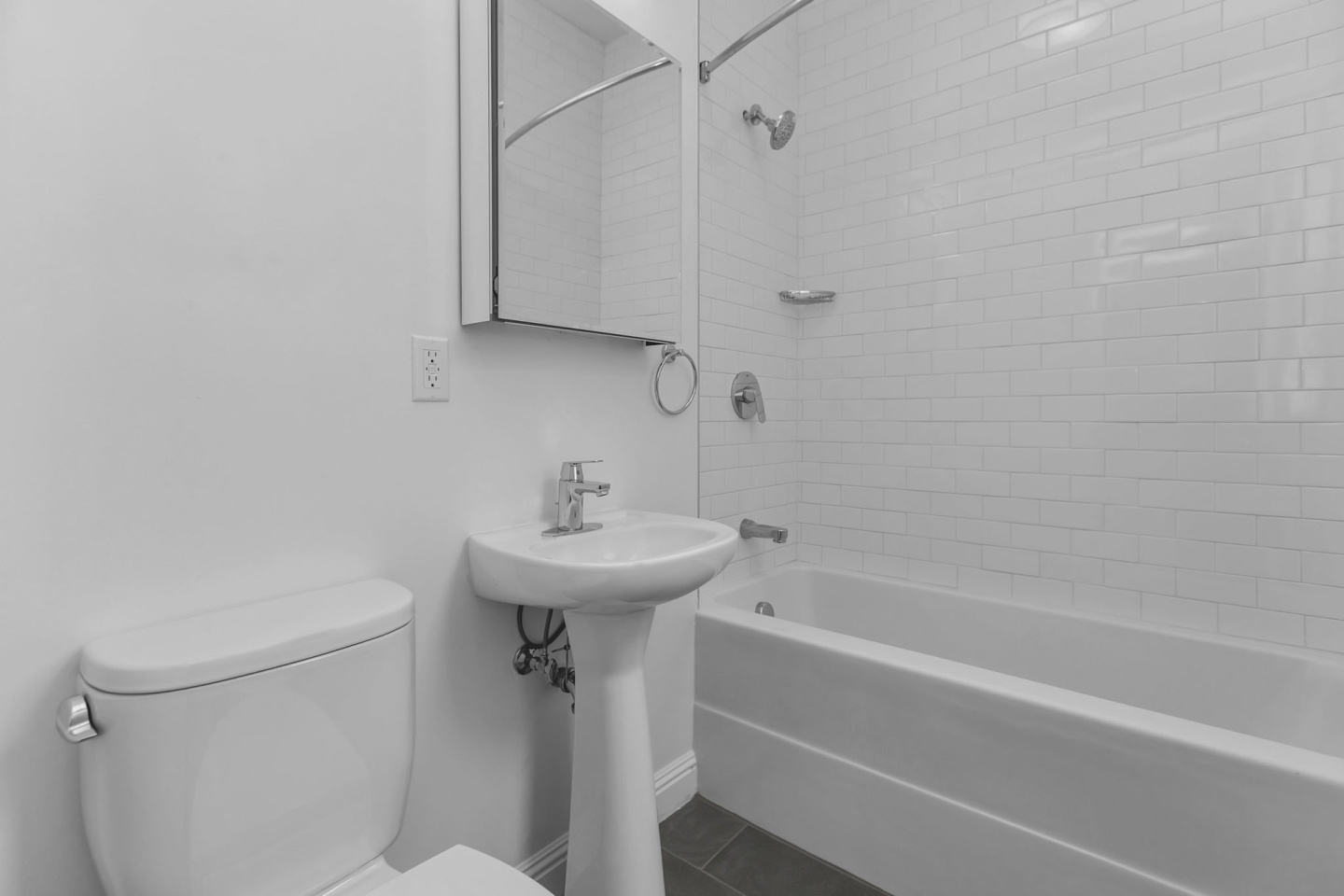 665 Pine Street Image 16