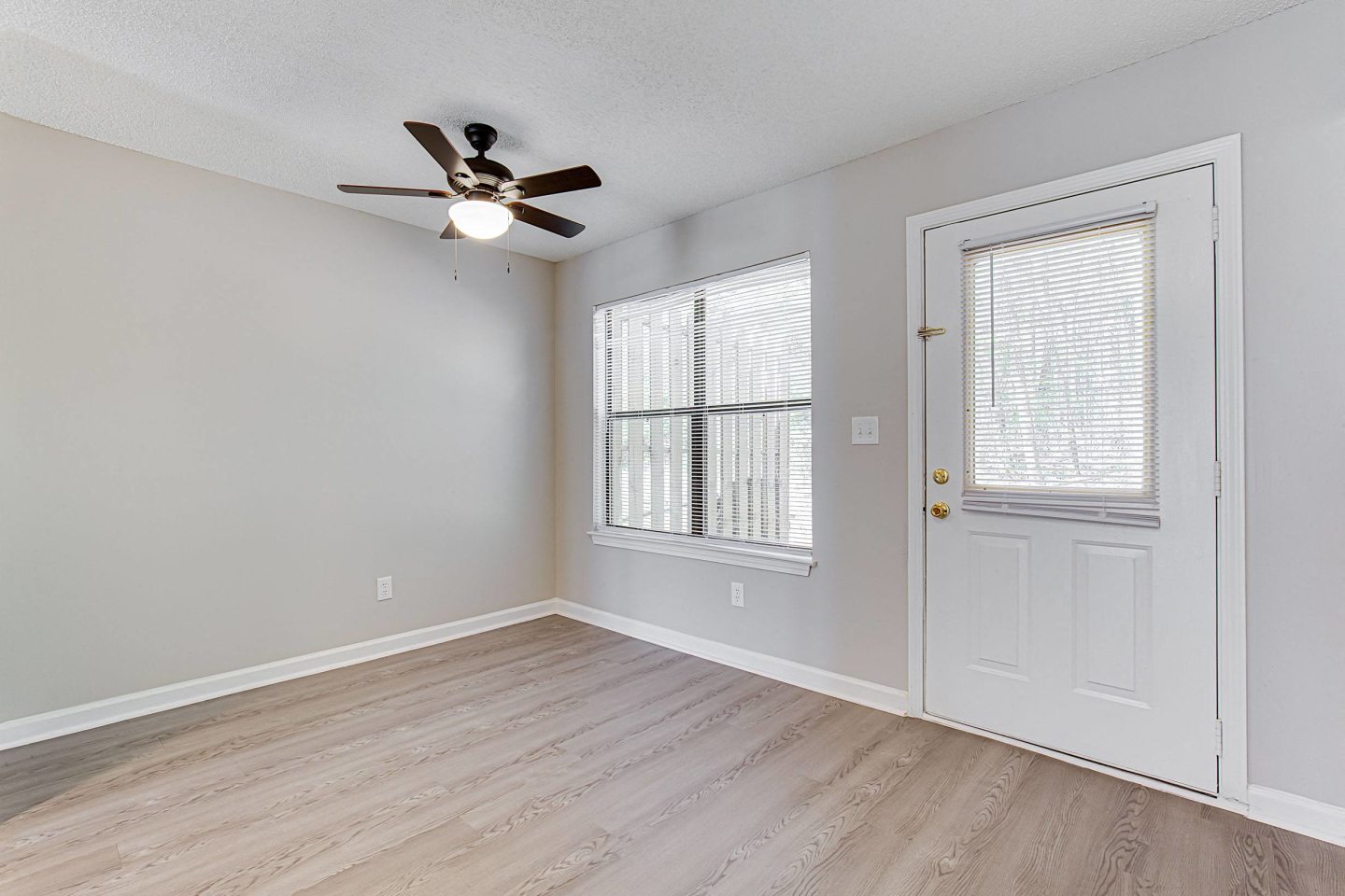 Salem Glen Apartments Image 14