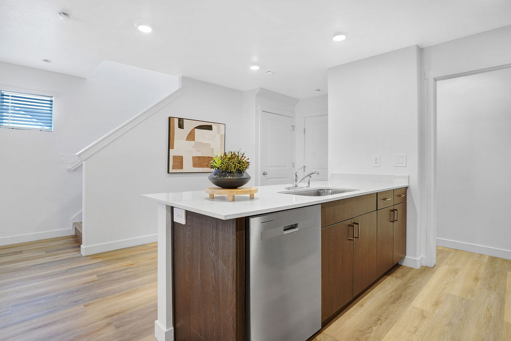 Little Valley Townhomes Image 11