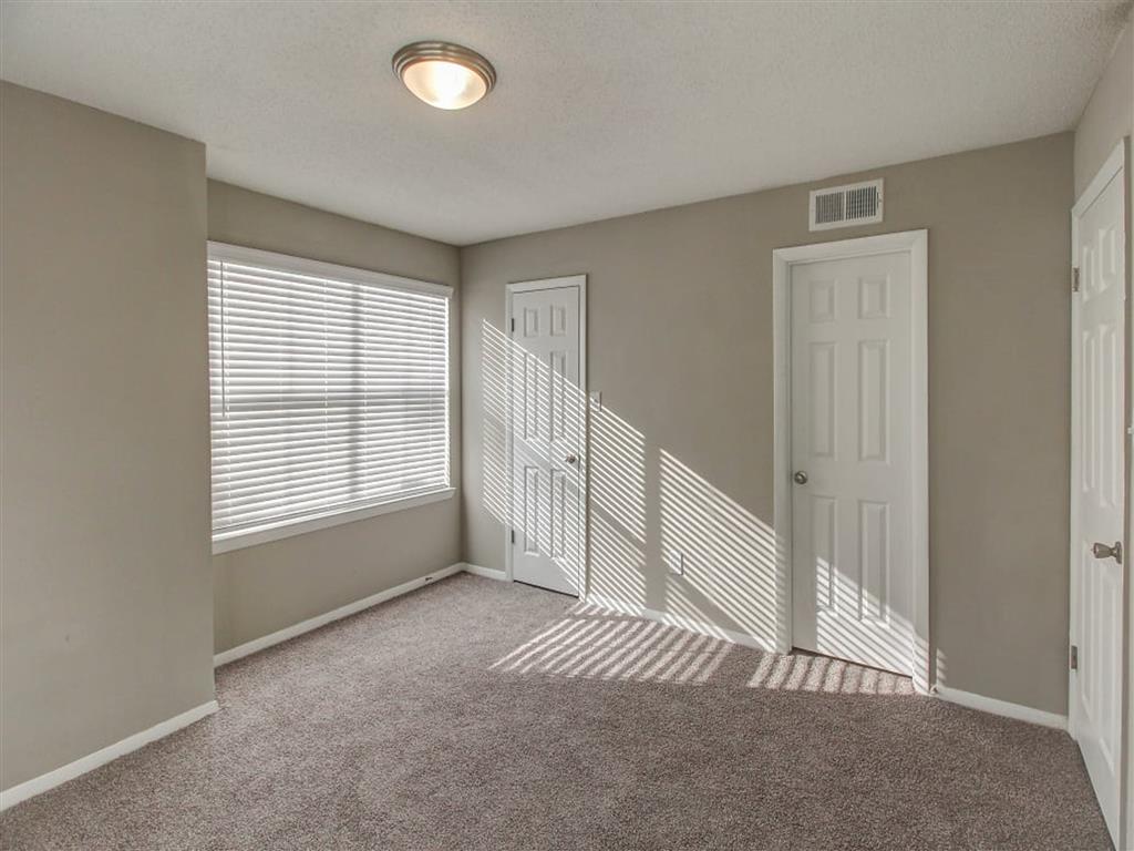 Hub at 934 Apartments Image 32