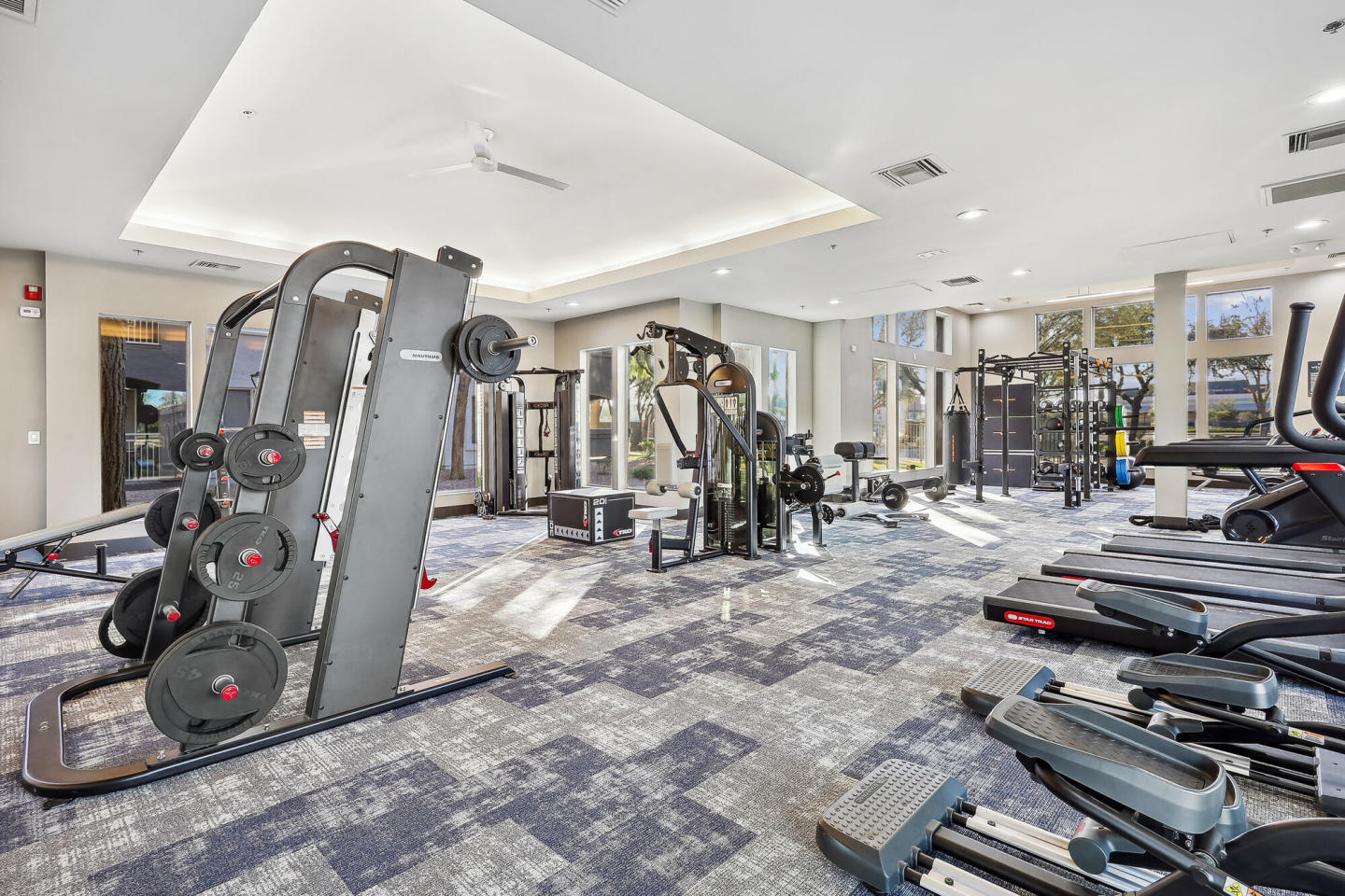 Lennox luxury living Image 25