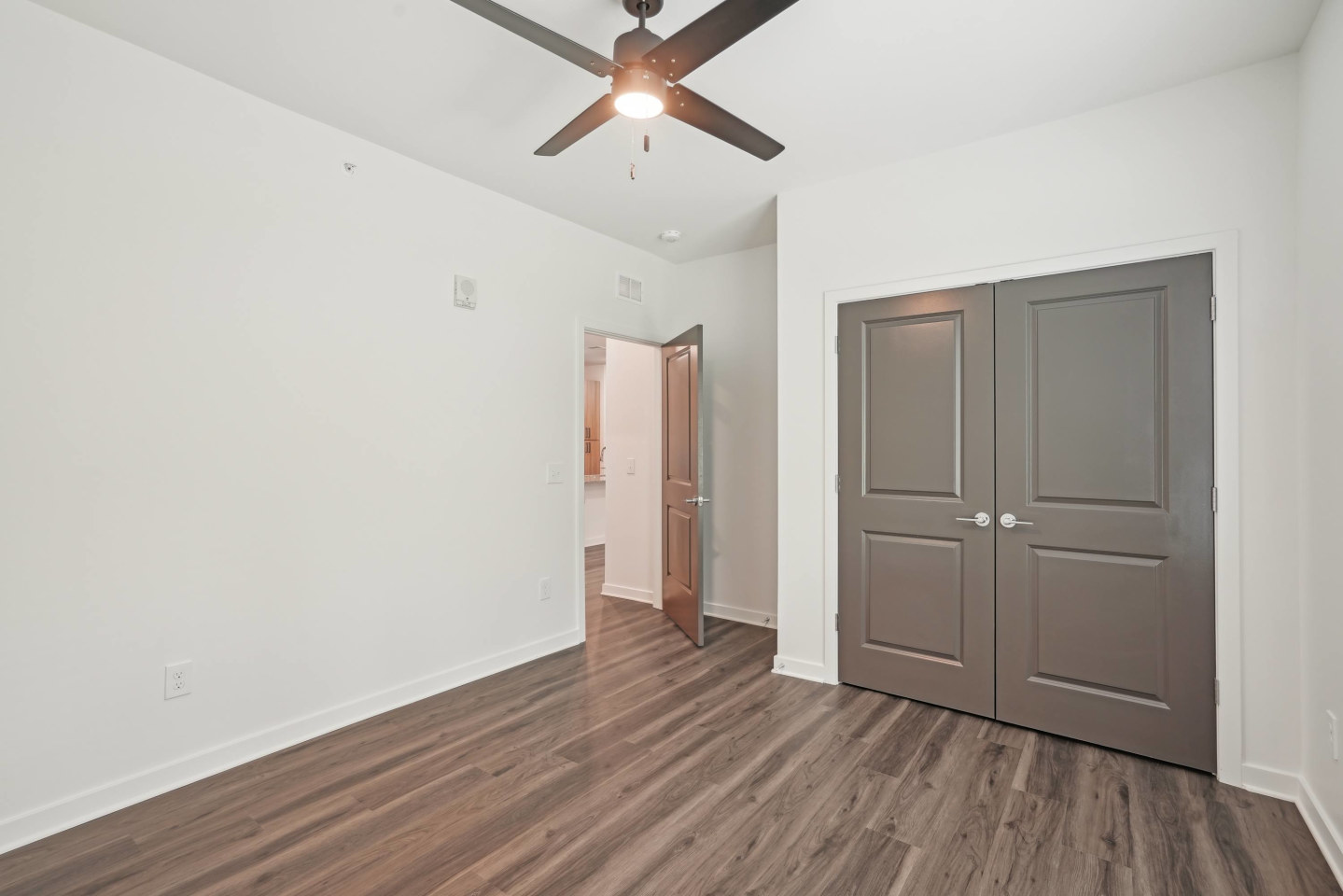 The Pullman Luxury Apartment Homes Image 33