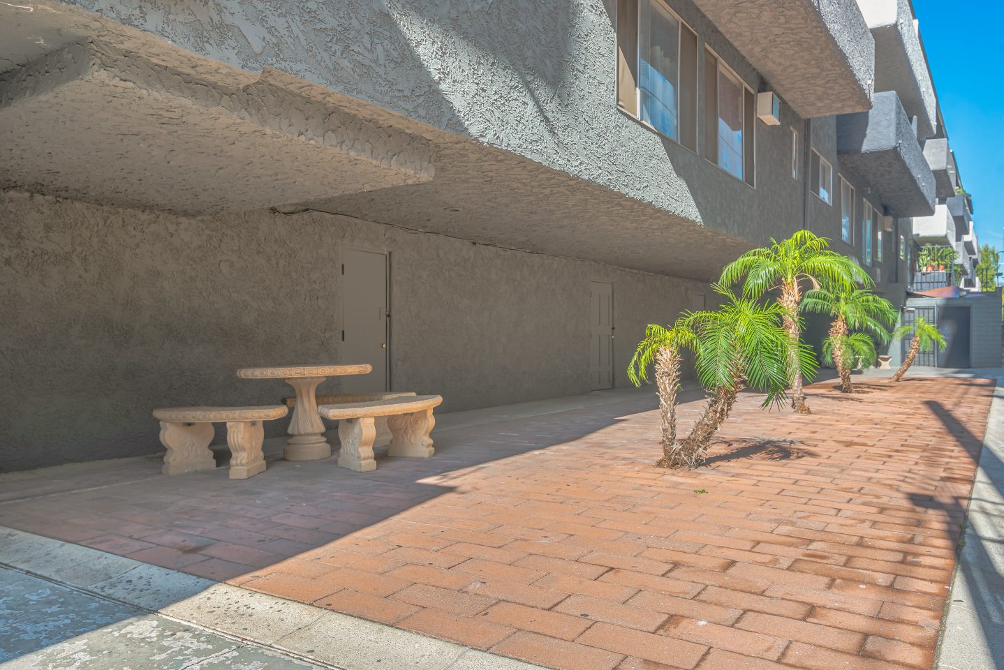 Victoria Apartments Image 16
