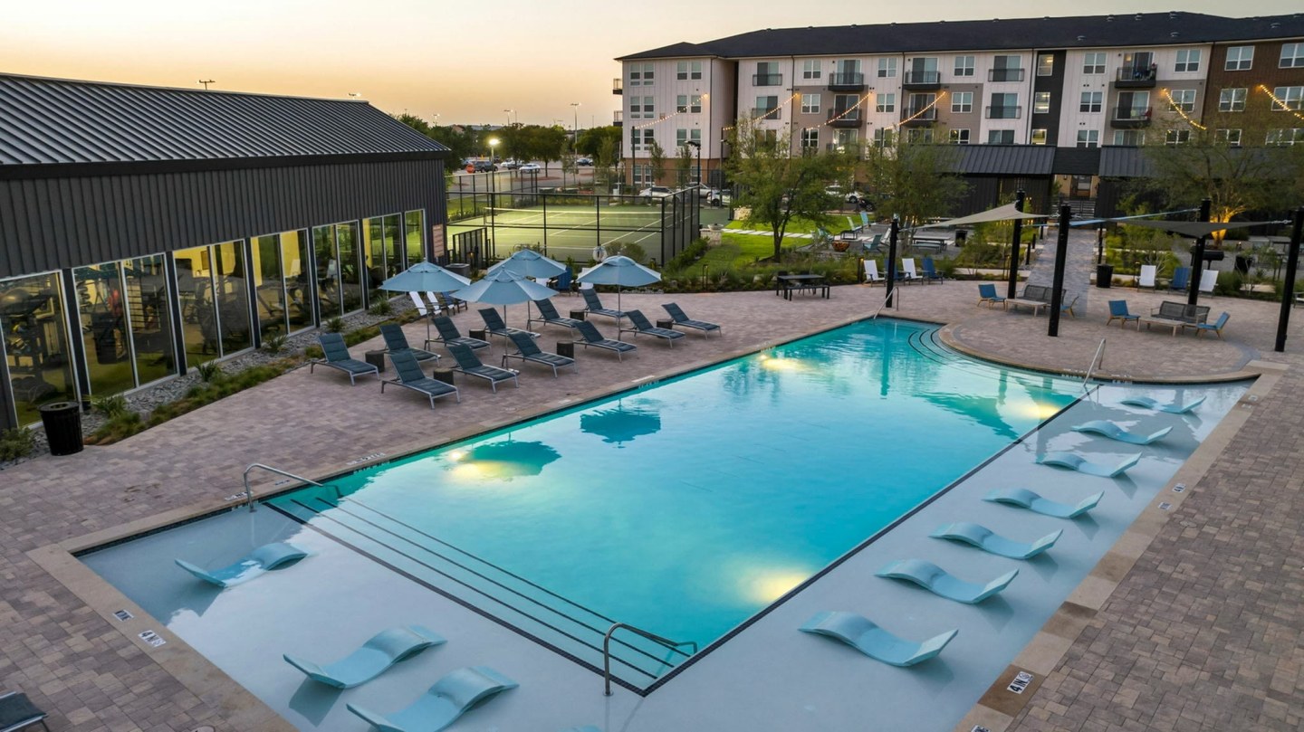 Lantana Round Rock Image 19
