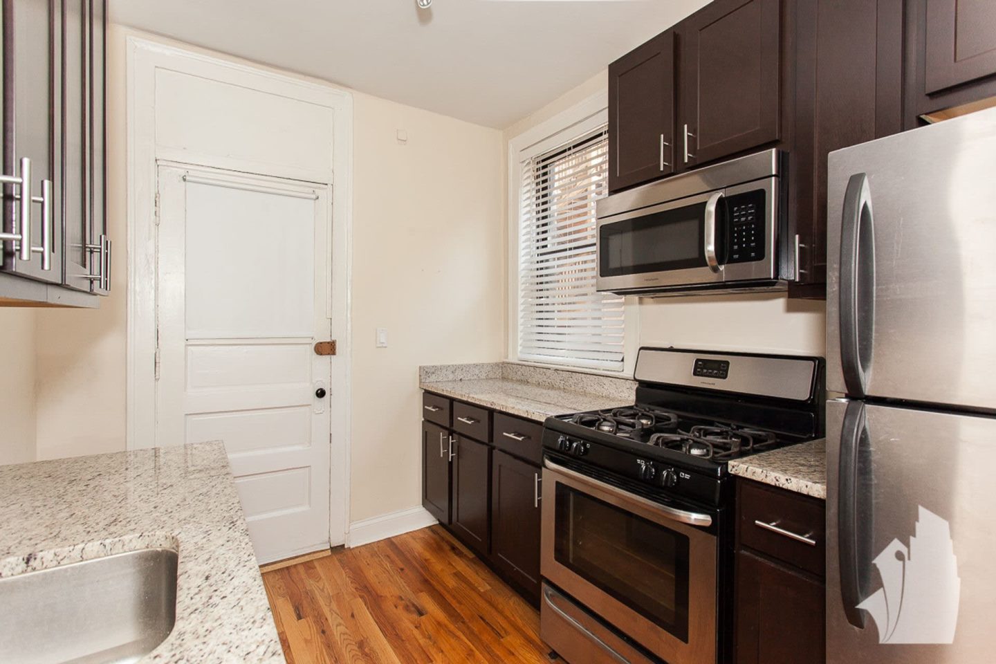 4715 North Leavitt St. Apt. Image 6