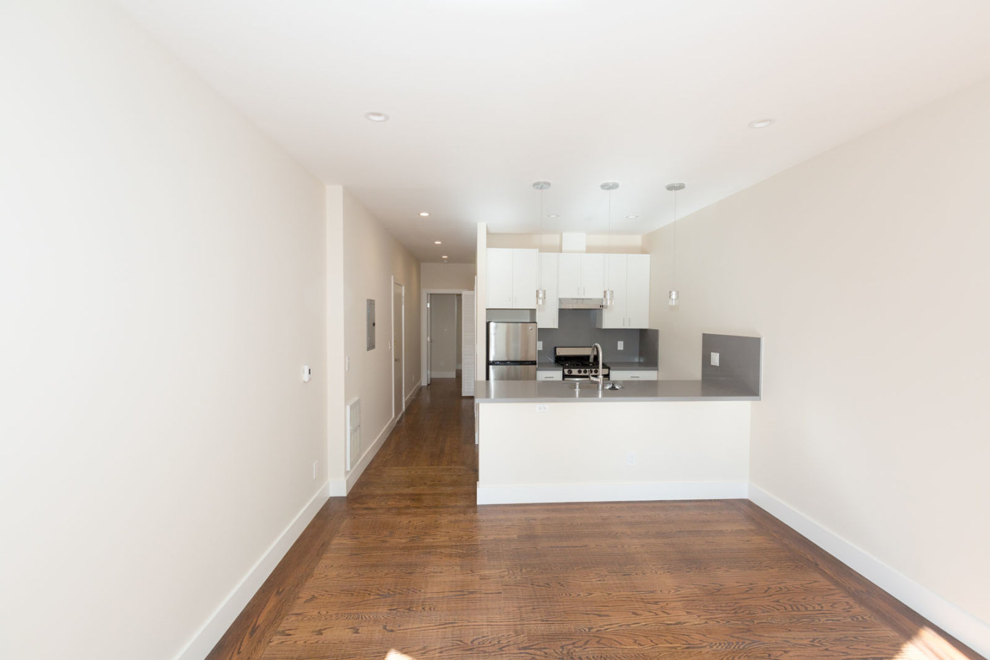 430 Baker Image 4