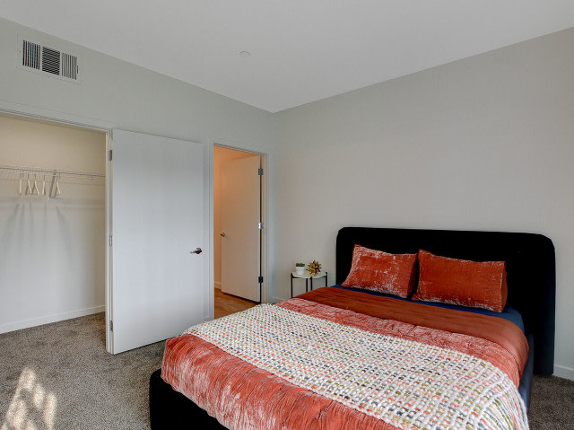 Showboat Park Apartments Image 18