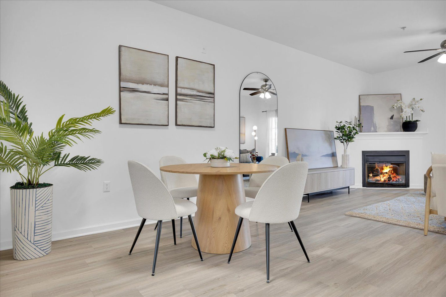 Flats at Leland Image 36