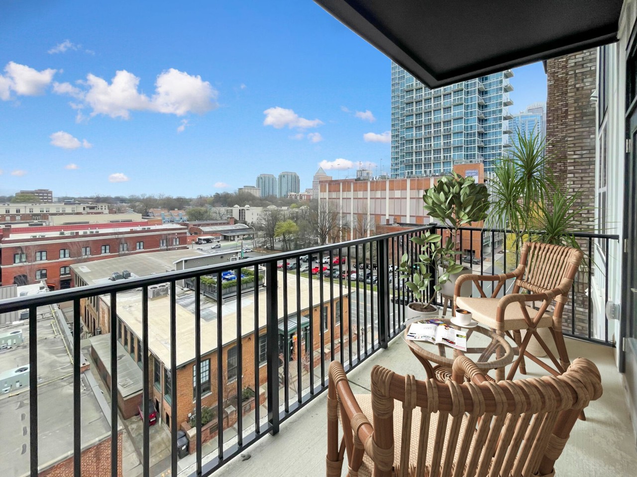 500 West Trade Image 25