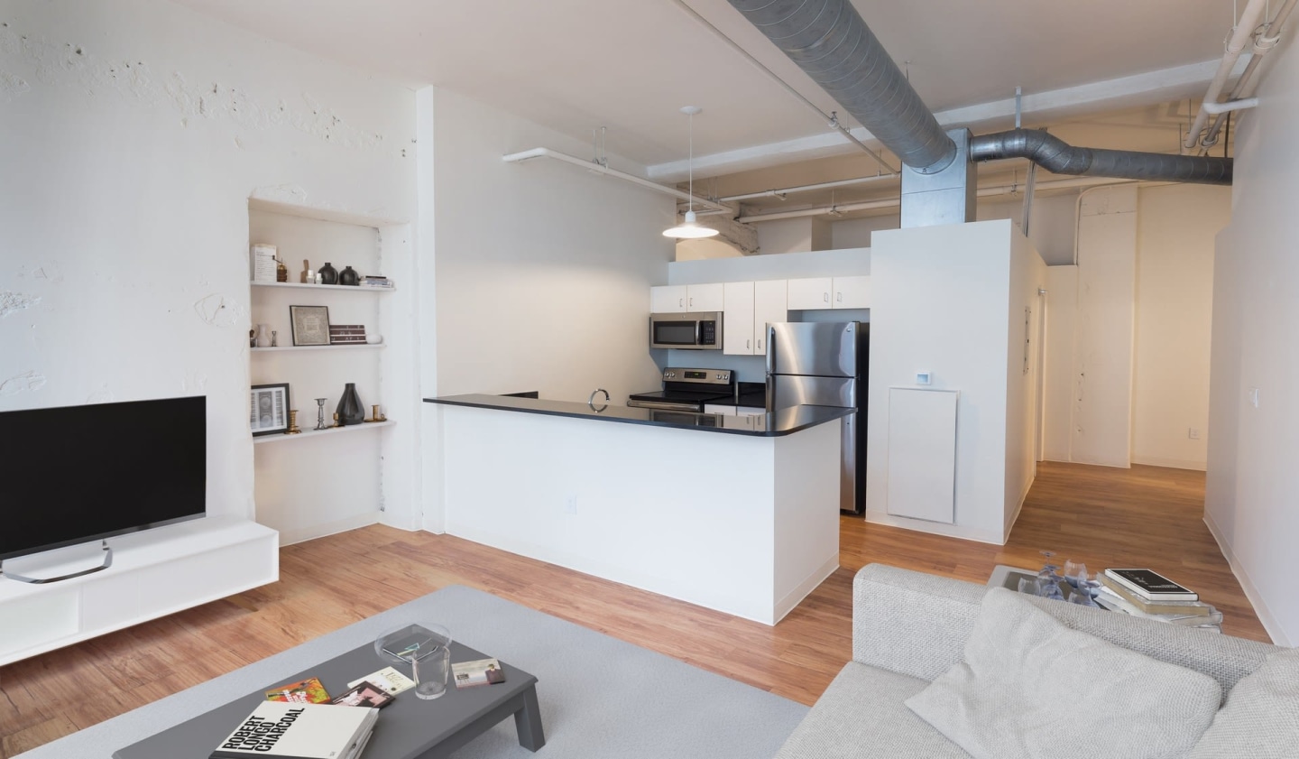 Bank and Boston Lofts Apartments Image 1