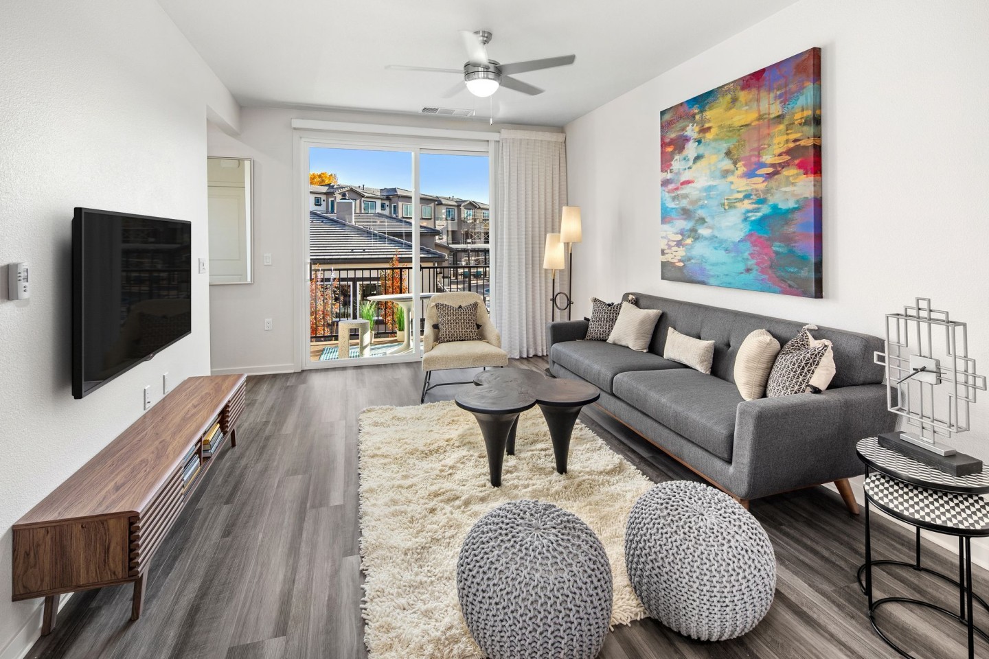 Esprit Townhome Apartments Image 2
