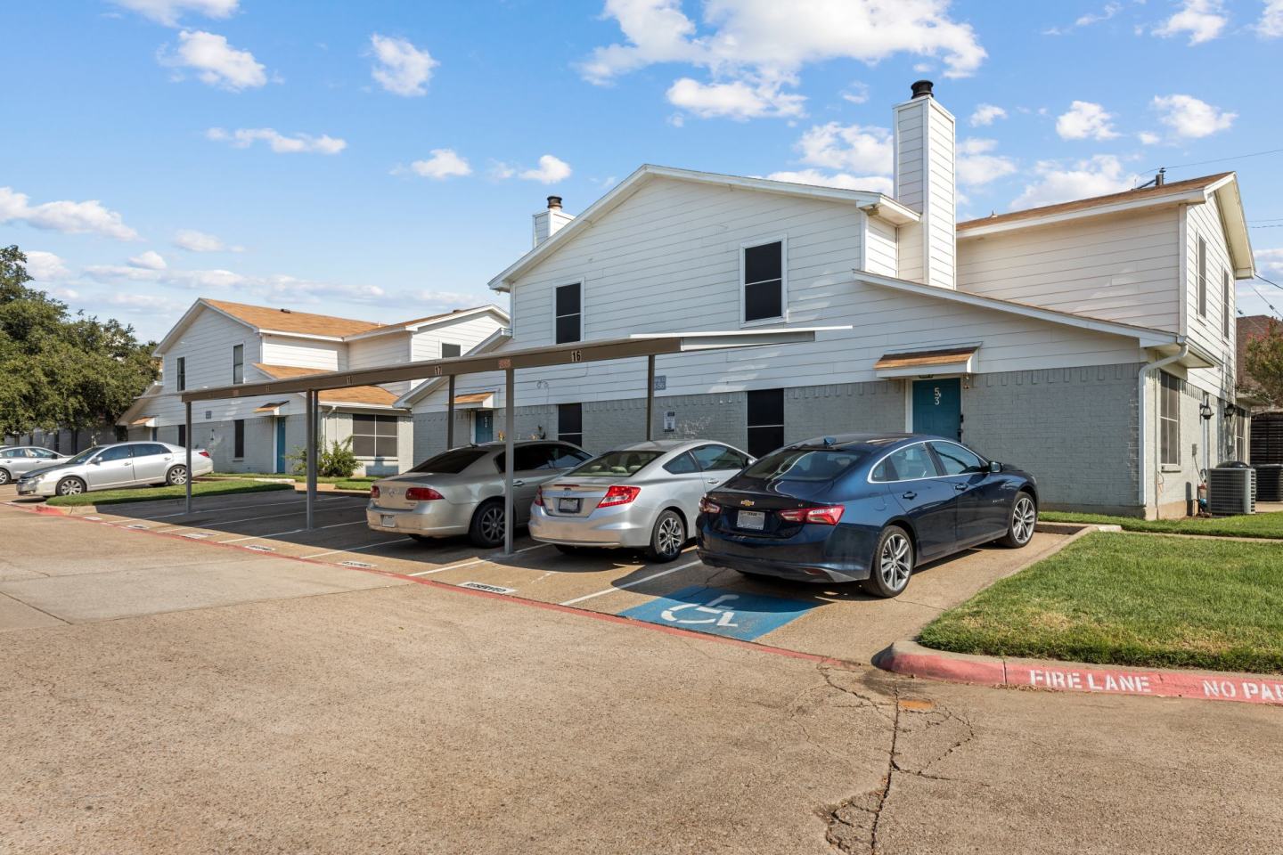 Hampton Townhomes Image 6