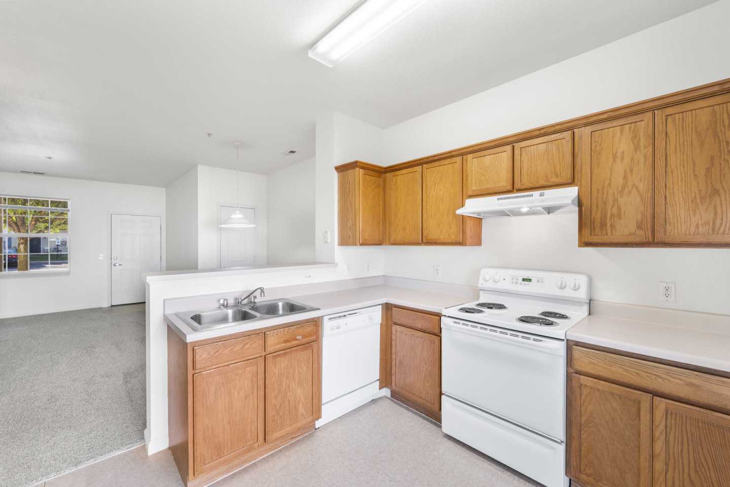 Reserve at Norton Shores Image 12