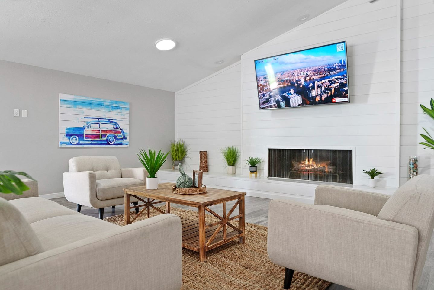 MadEry Apartments Image 5