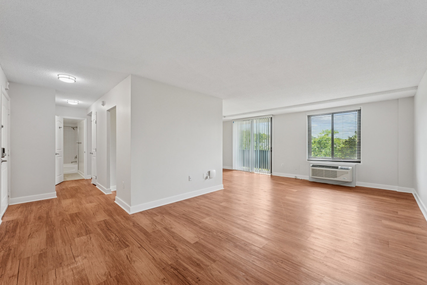 Riverside Apartments Image 29