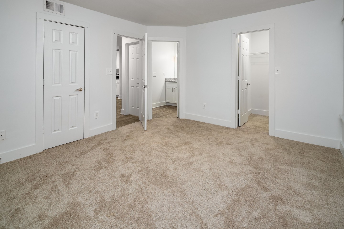 Wesley St. Claire at Lawrenceville Image 38