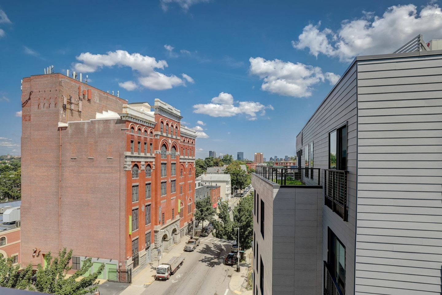 3200 Washington Image 45