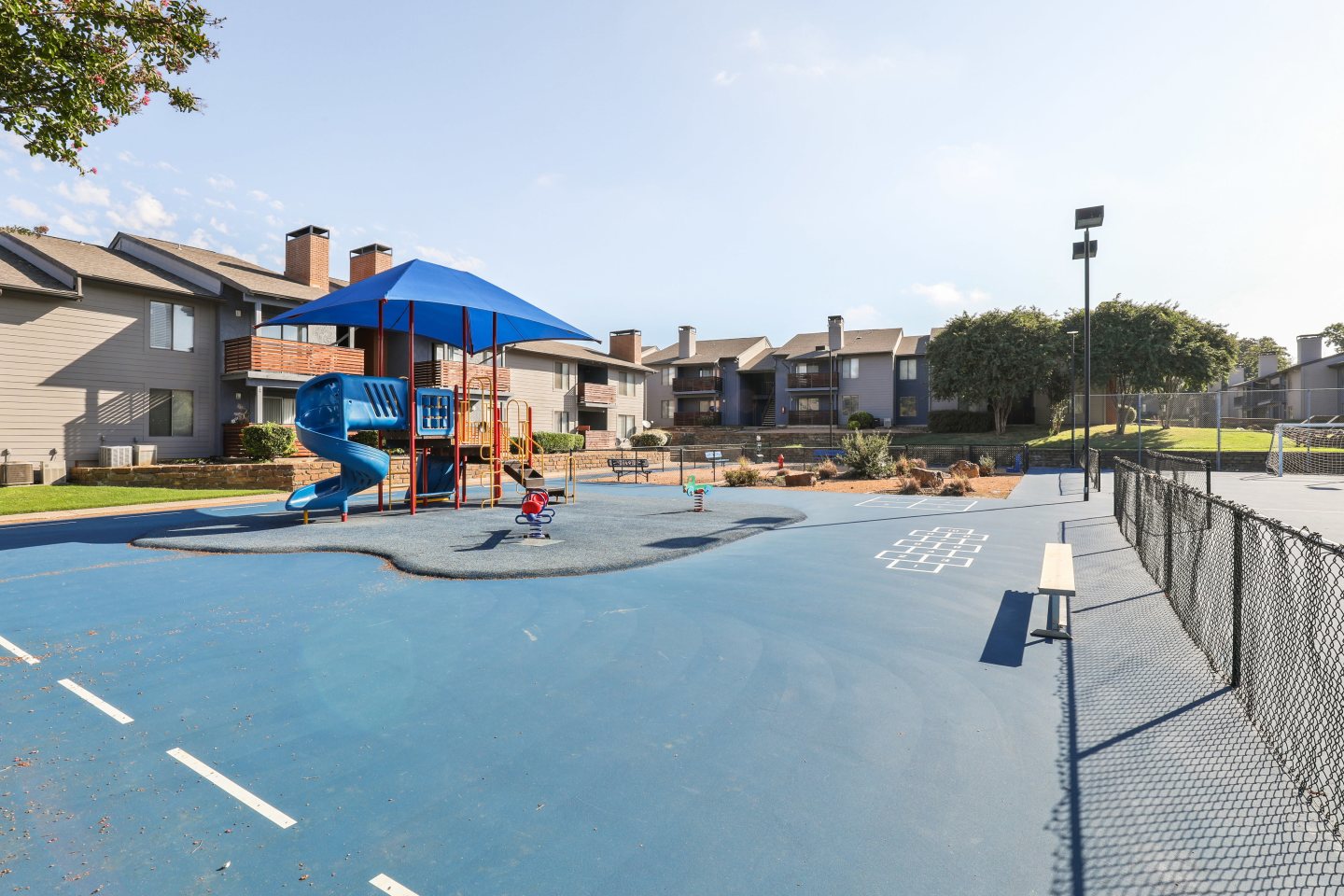 Eleven600 Apartments Image 6