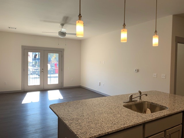 Backwater Cove Apartments Image 22