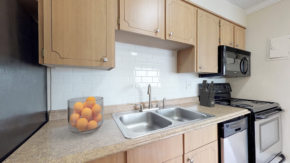 Woodmere Image 7