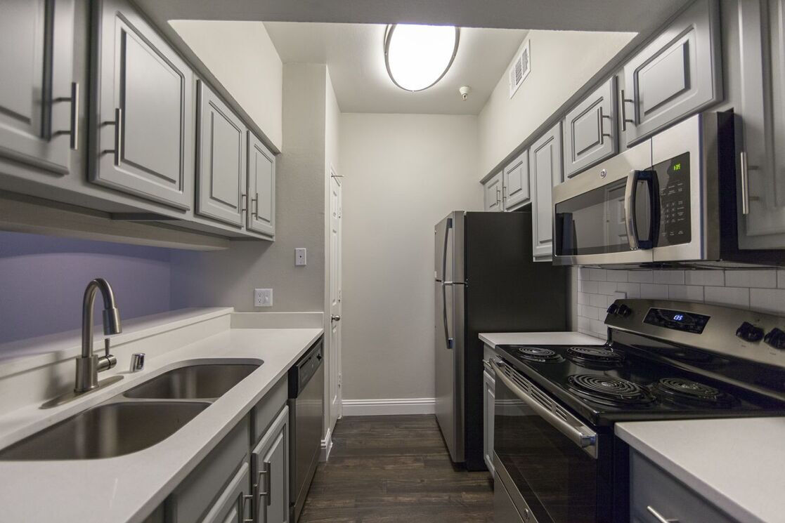 Larkin Apartment Homes Image 43
