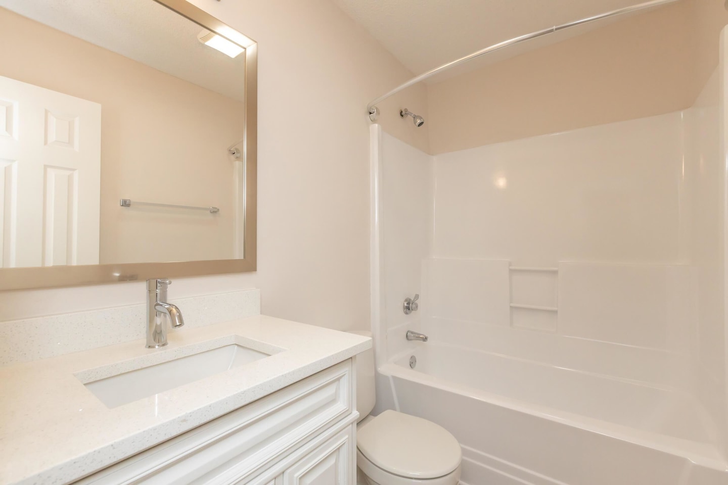 Summerfield Apartments Image 33