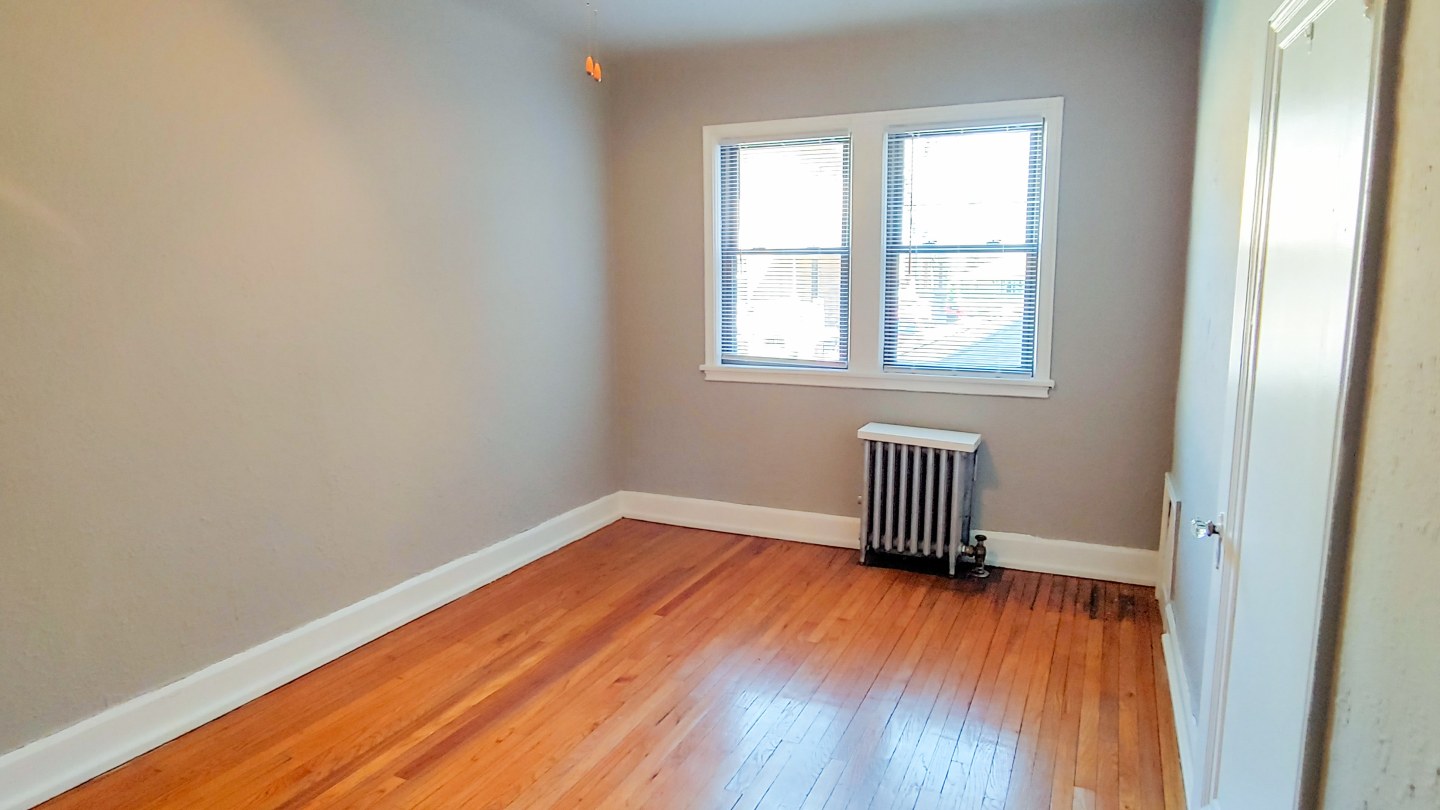 Lake West Apartments Image 6
