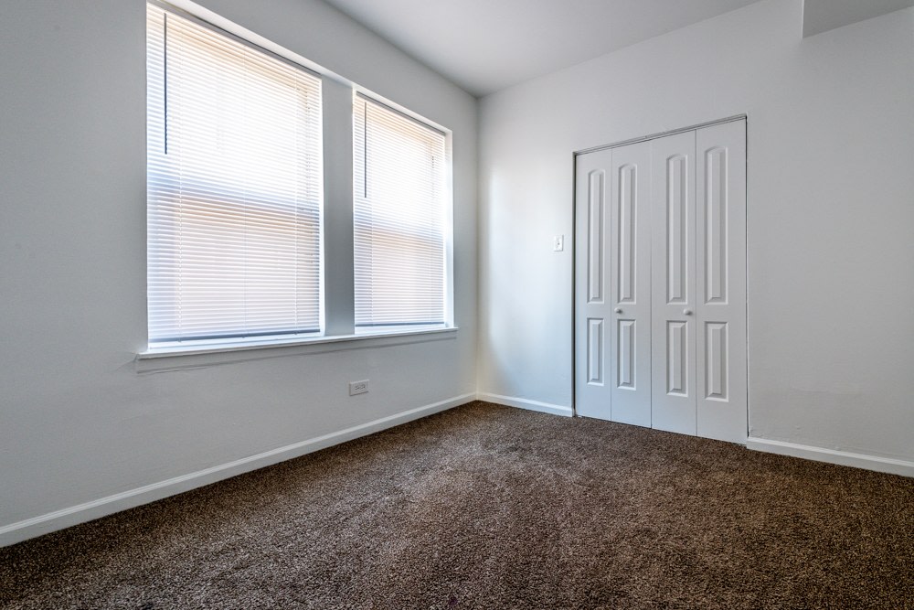 1236 S Lawndale Ave Image 5