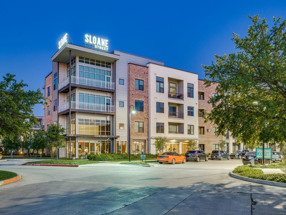 Avalon by AvalonBay West Plano Image 34