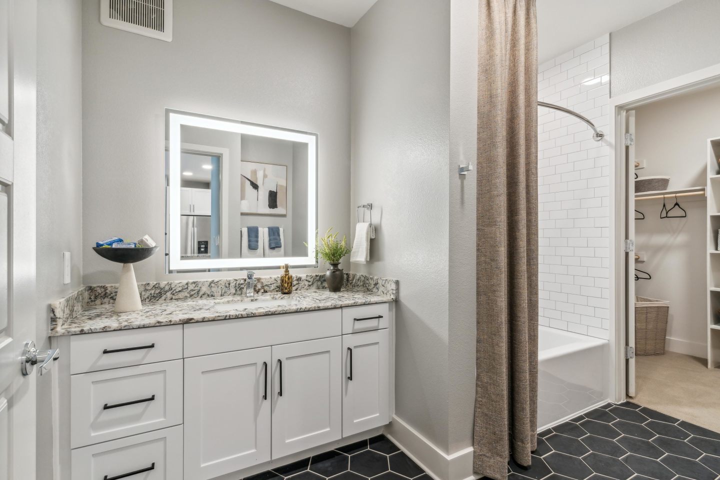 Alta Park Central Image 15