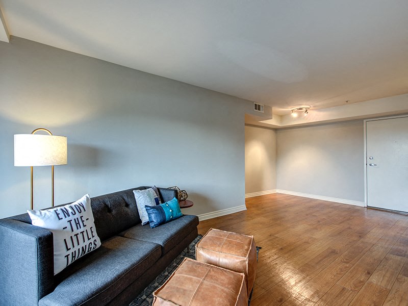 Vue at Laurel Canyon Image 12