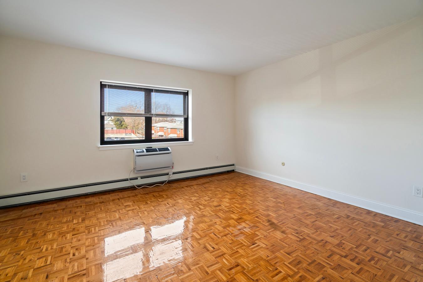 Imperial Apartments Image 11