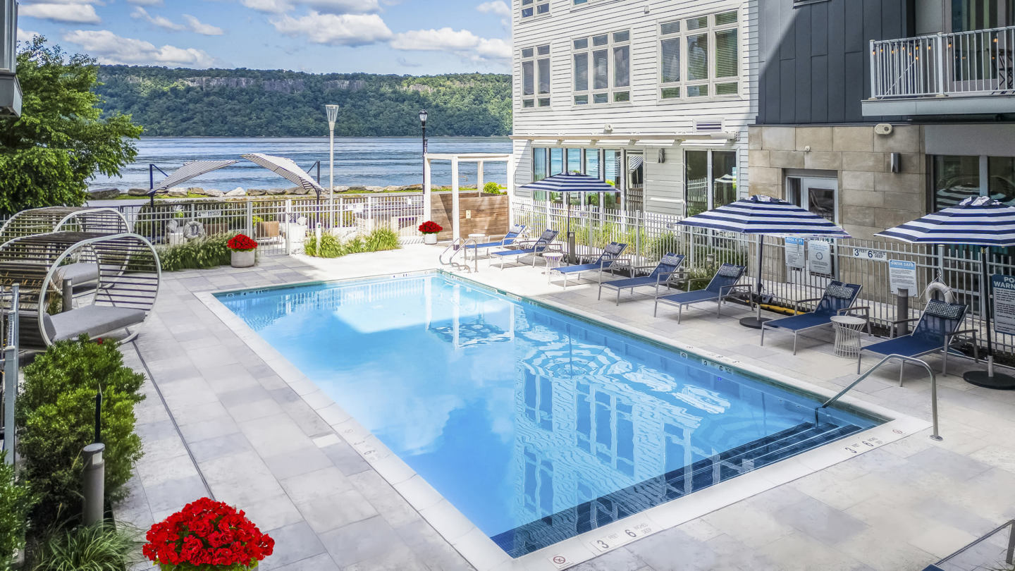 Apex Hudson Riverfront Image 25