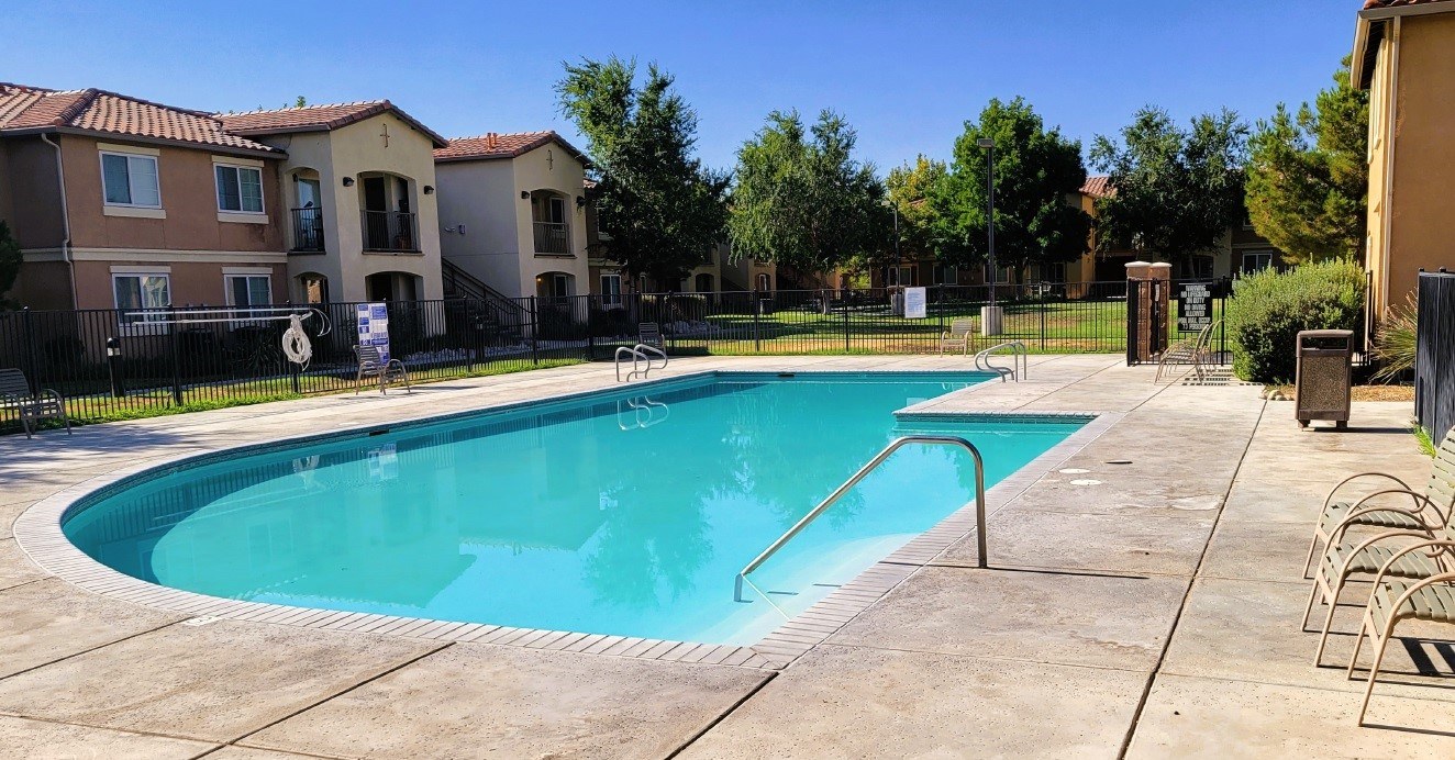 Larkspur Village Apartments Image 12