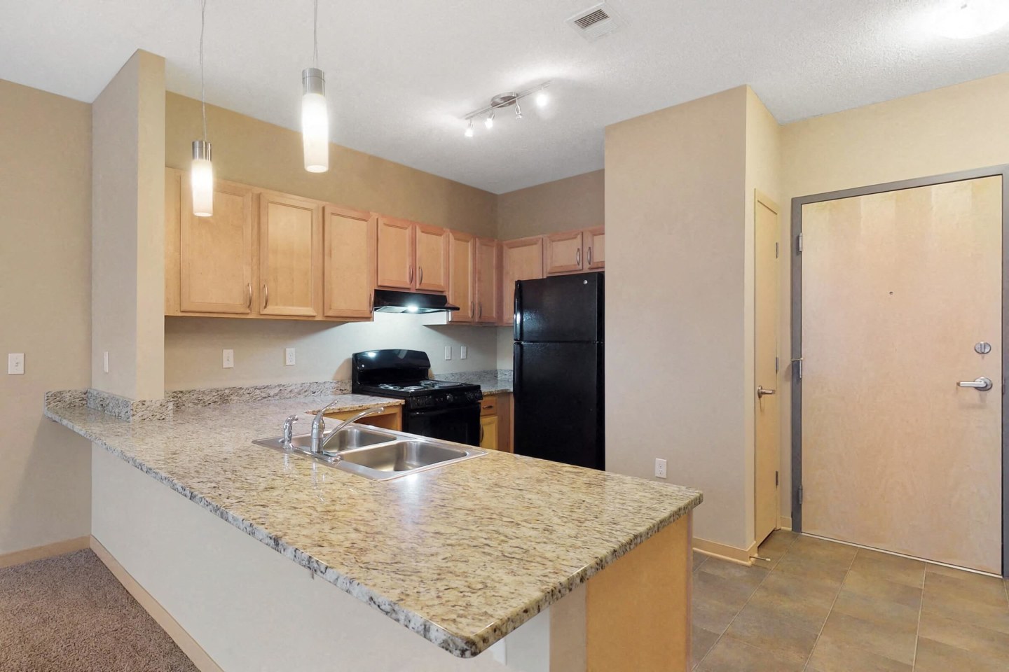 L14 Flats Image 12