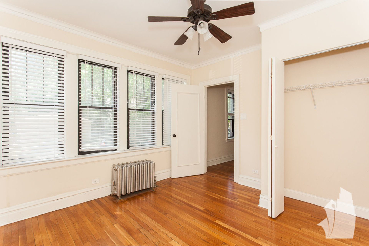 4715 North Leavitt St. Apt. Image 8