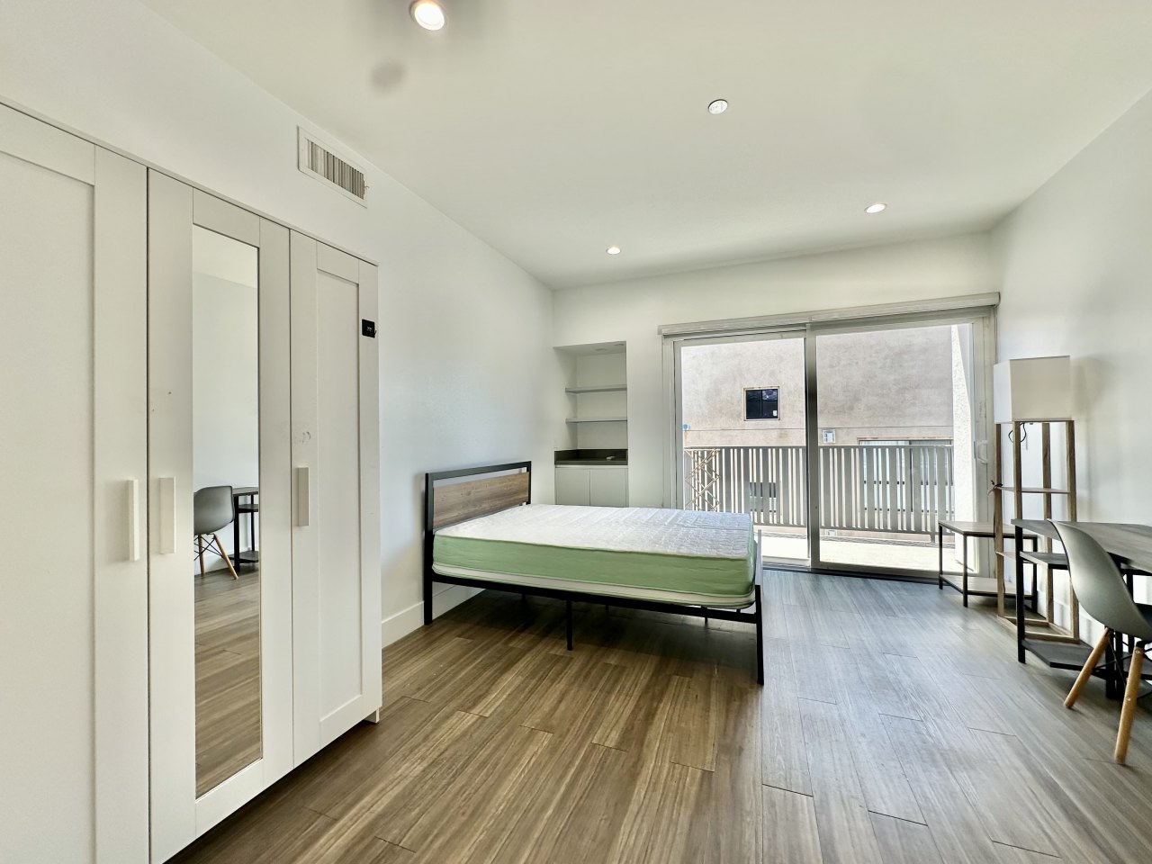 1515 Colby Ave - Co-Living Image 32