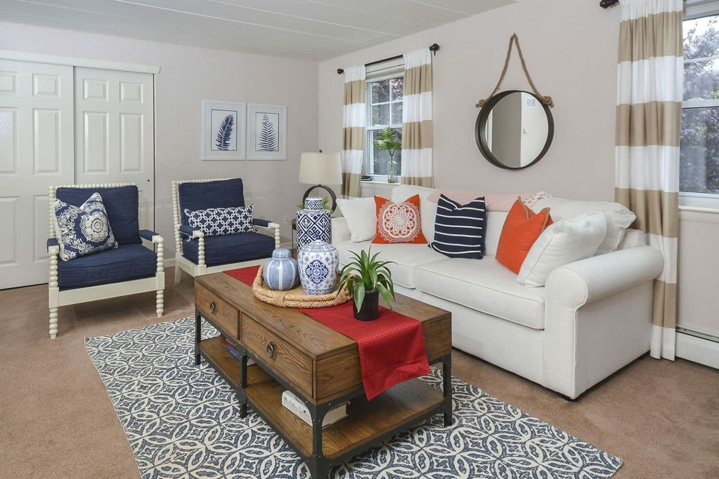 Village Green Apartments Image 19
