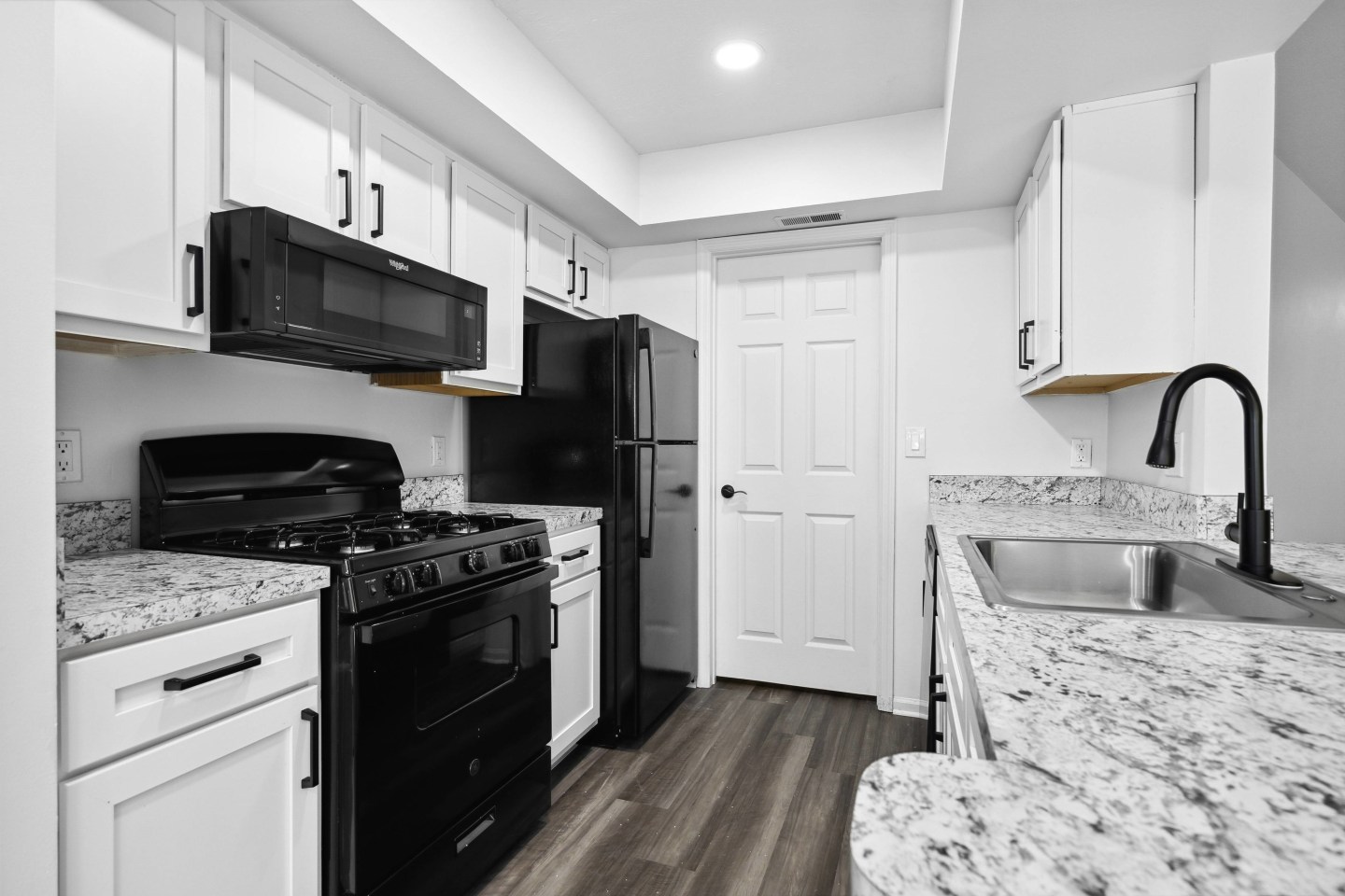 The Residence at Turnberry Apartment Homes Image 1