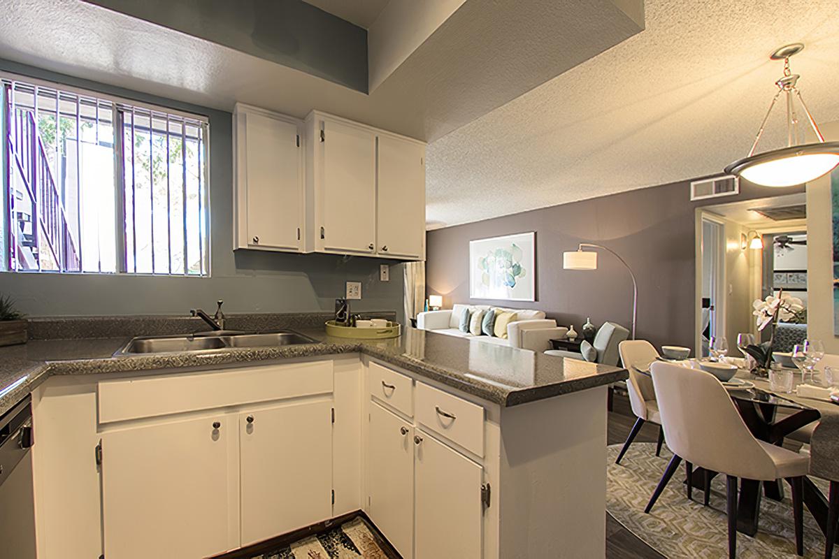 Coral Point Apartments Image 7