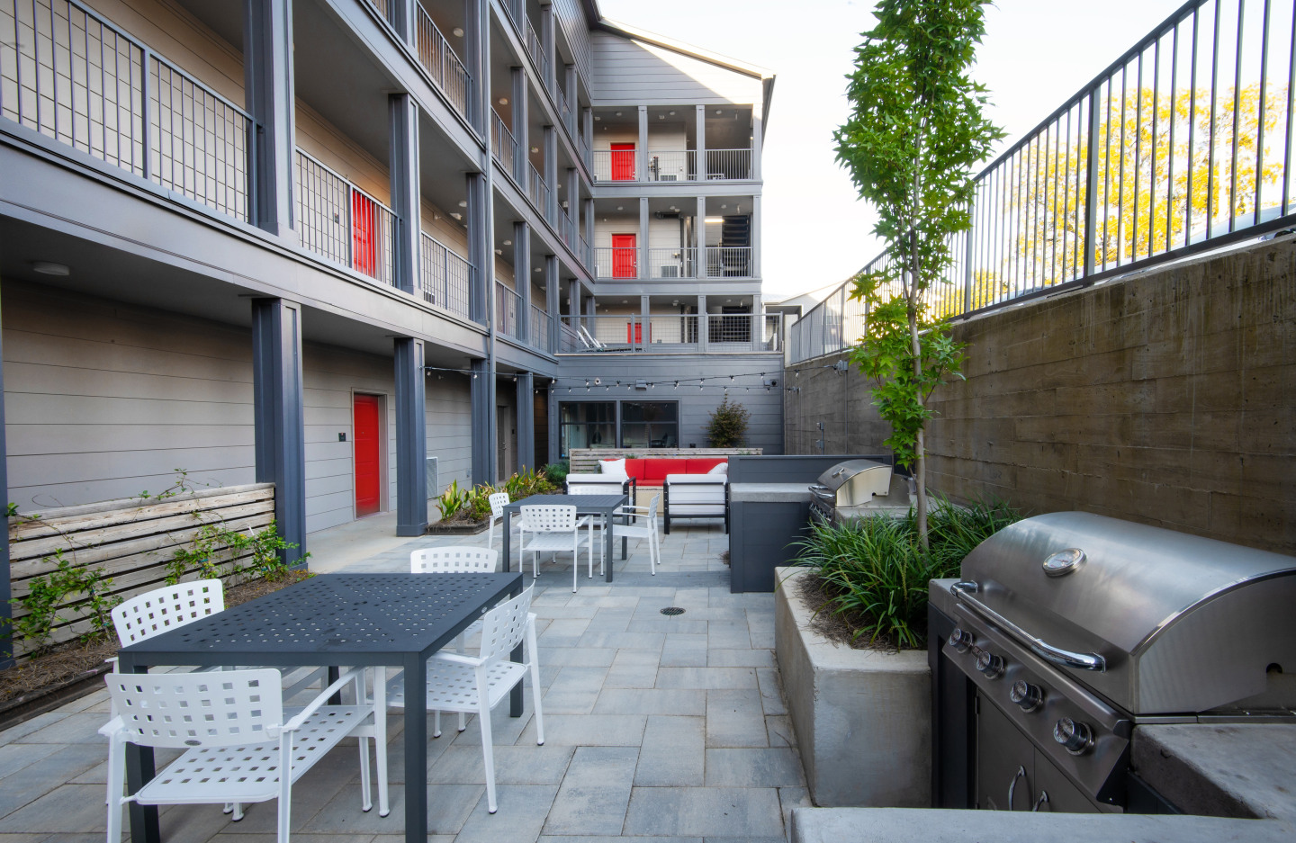 Axel Row Apartments Image 27