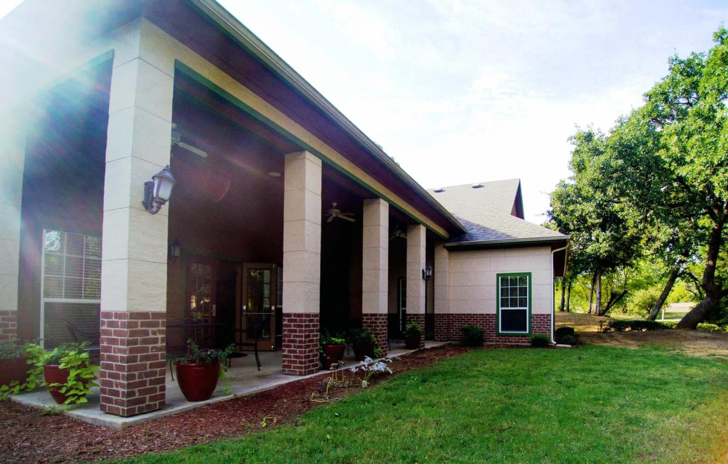 Cobblestone Manor - Senior Housing Image 21