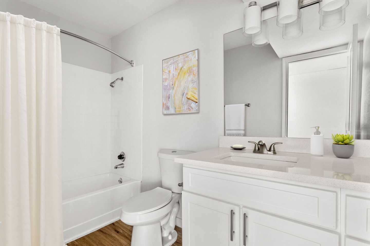 Calloway at Las Colinas Apartment Homes Image 13