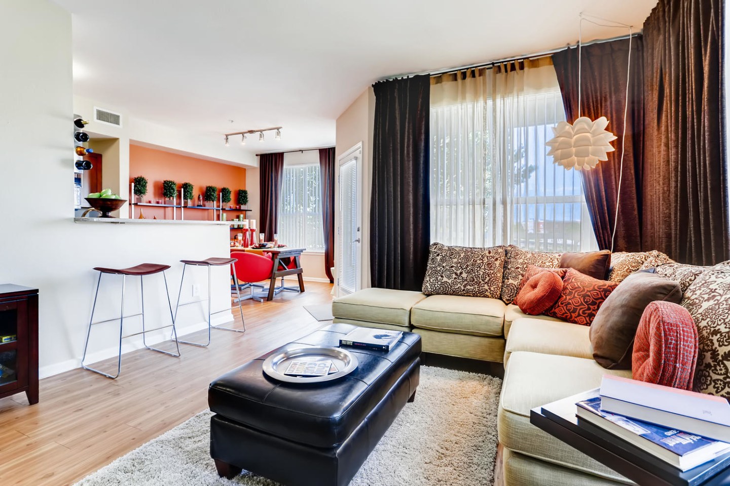 Parker Hilltop  Apartments Image 4