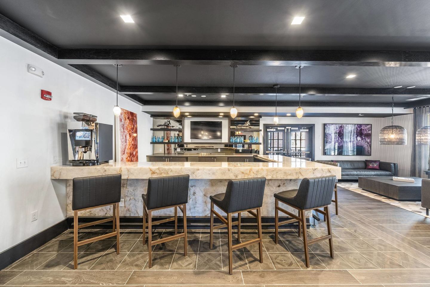 Capital Collective Luxury Apartments Image 7
