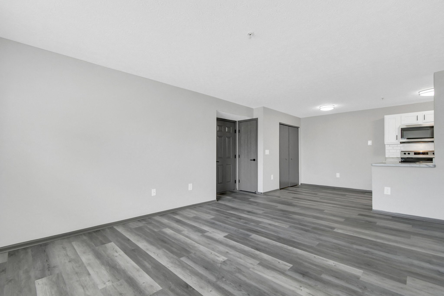 Parkview Apartments Image 3