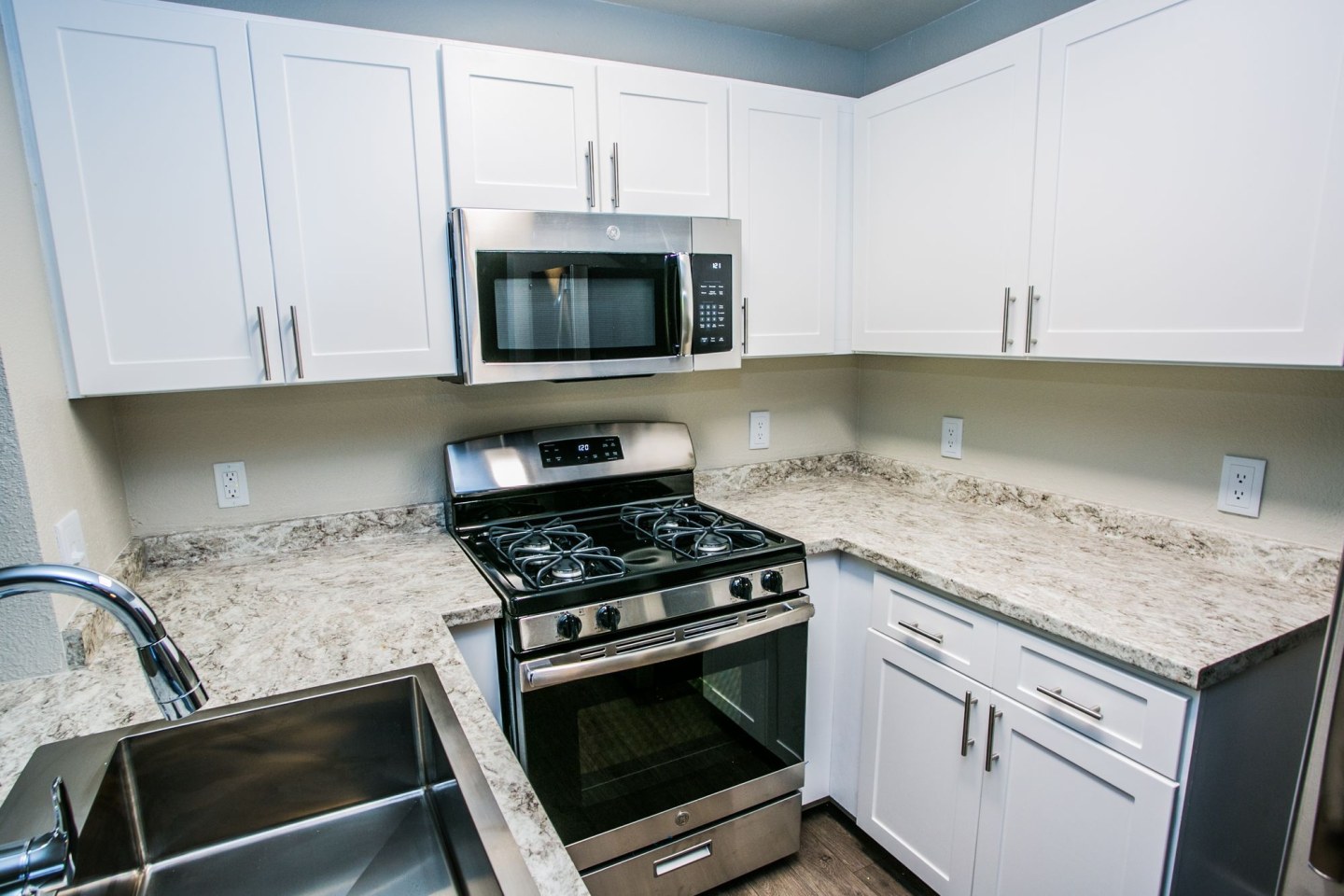 The Lido Apartments - Senior Living Image 14