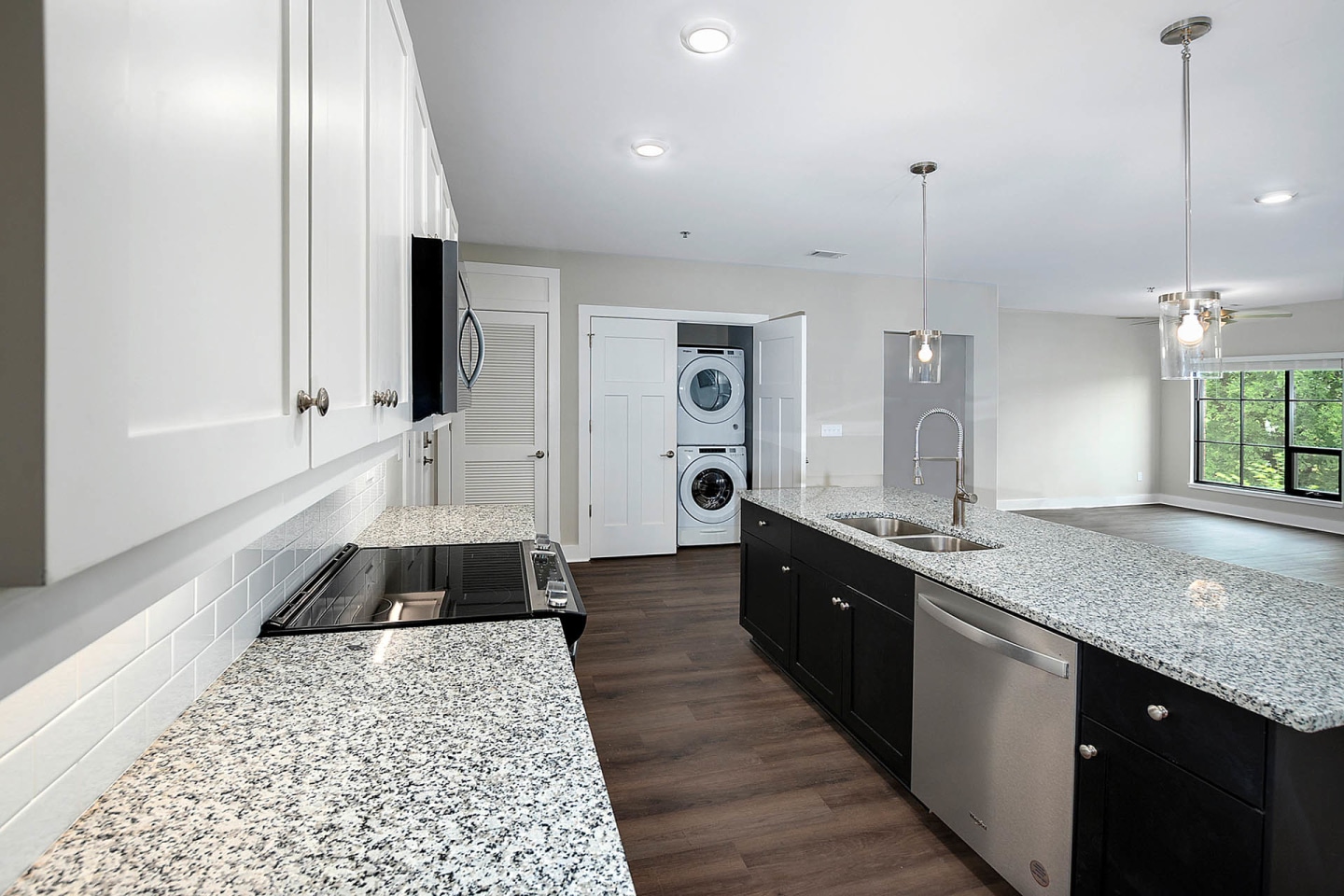 Second Avenue Apartments Image 3