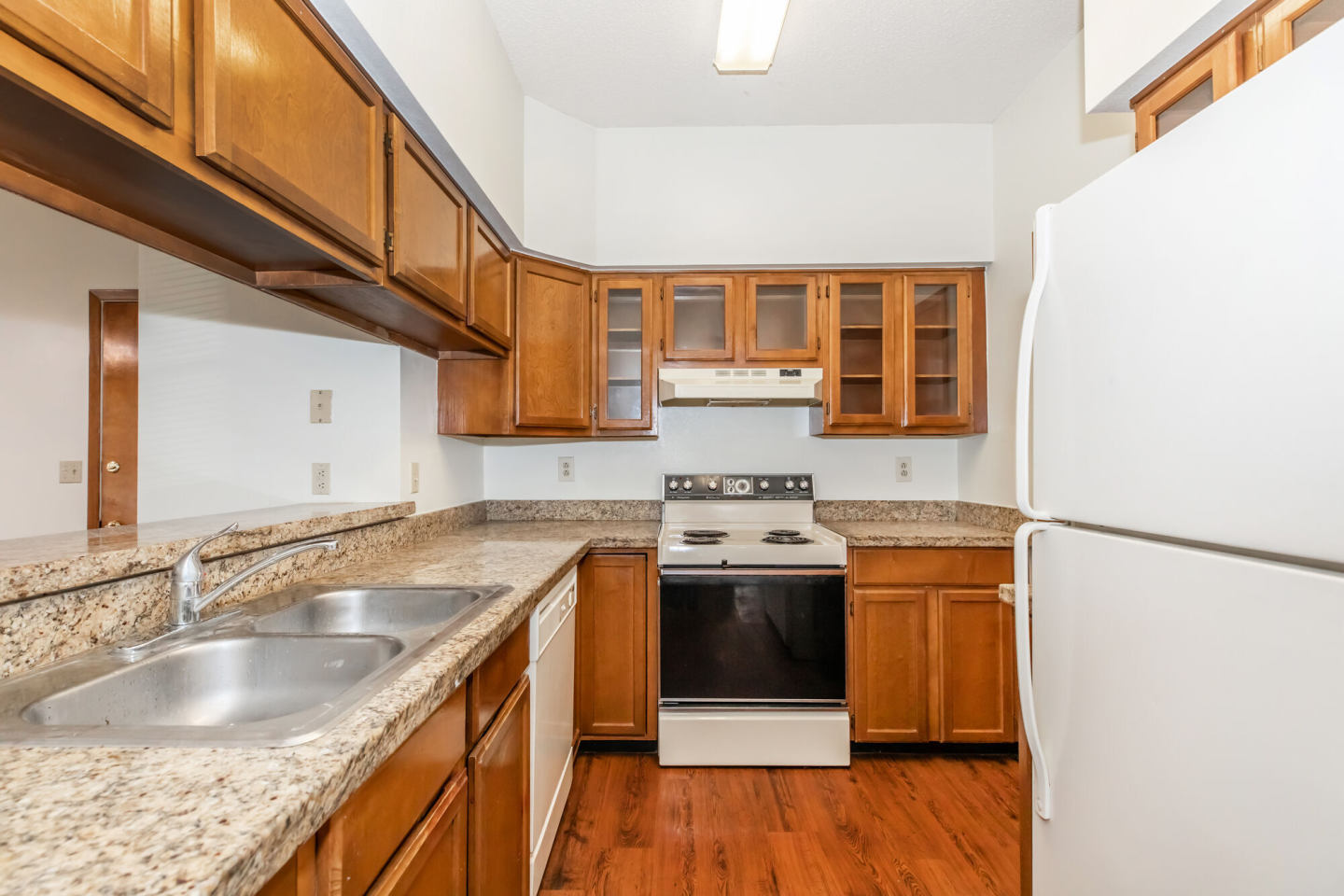 Encino Luxury Apartments Image 38