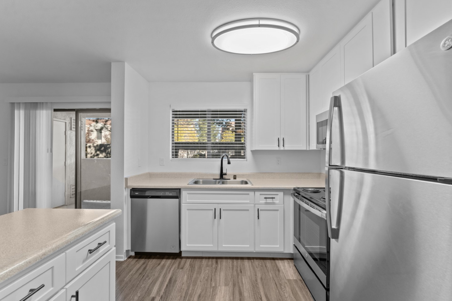 Sagecliff Apartments Image 2